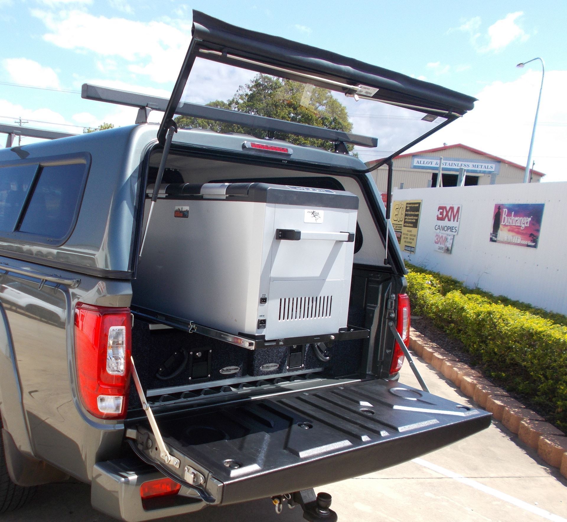 Front Runner Fridge Slide