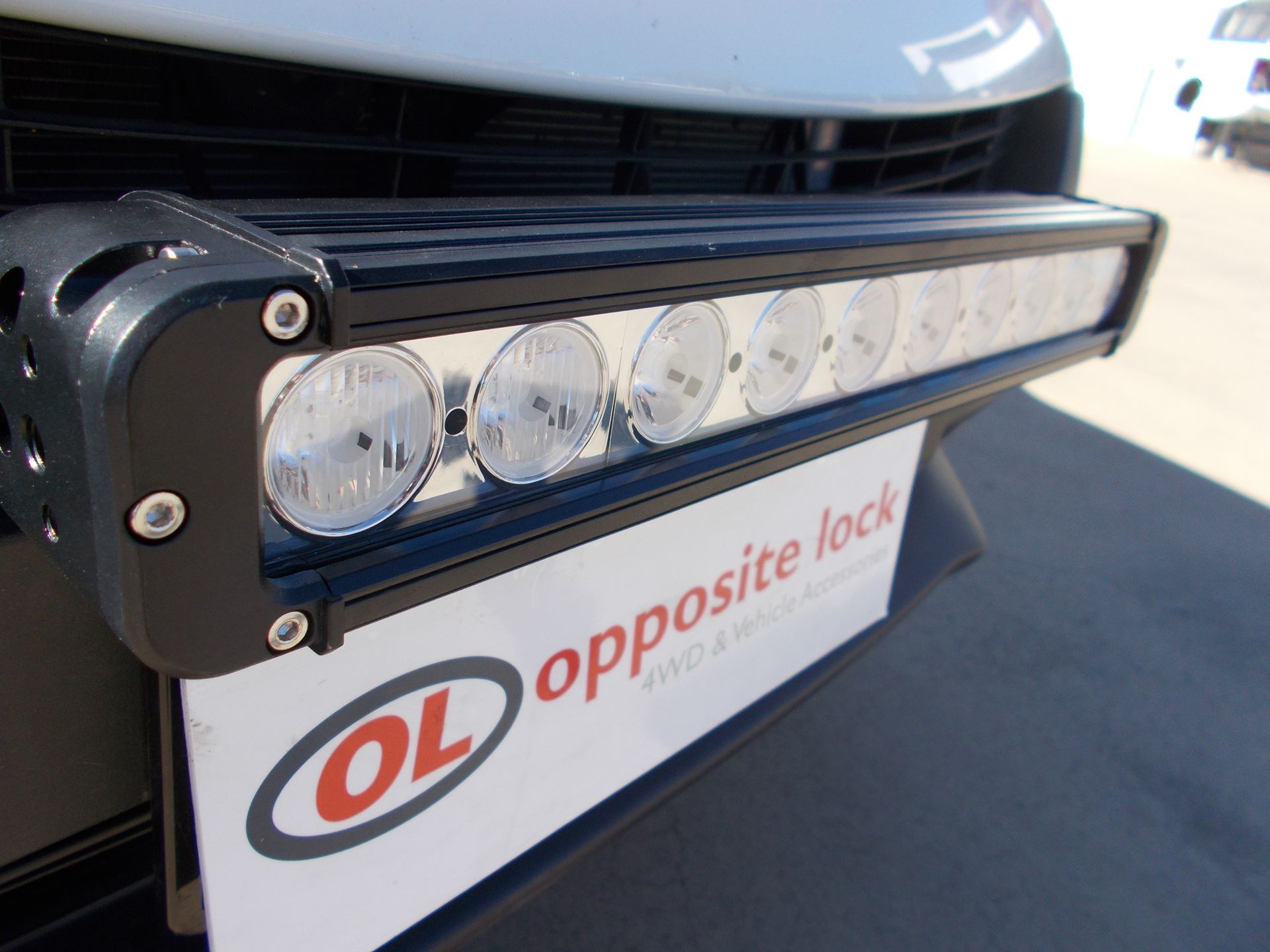 Ultra Vision 100 Tornado LED light bar