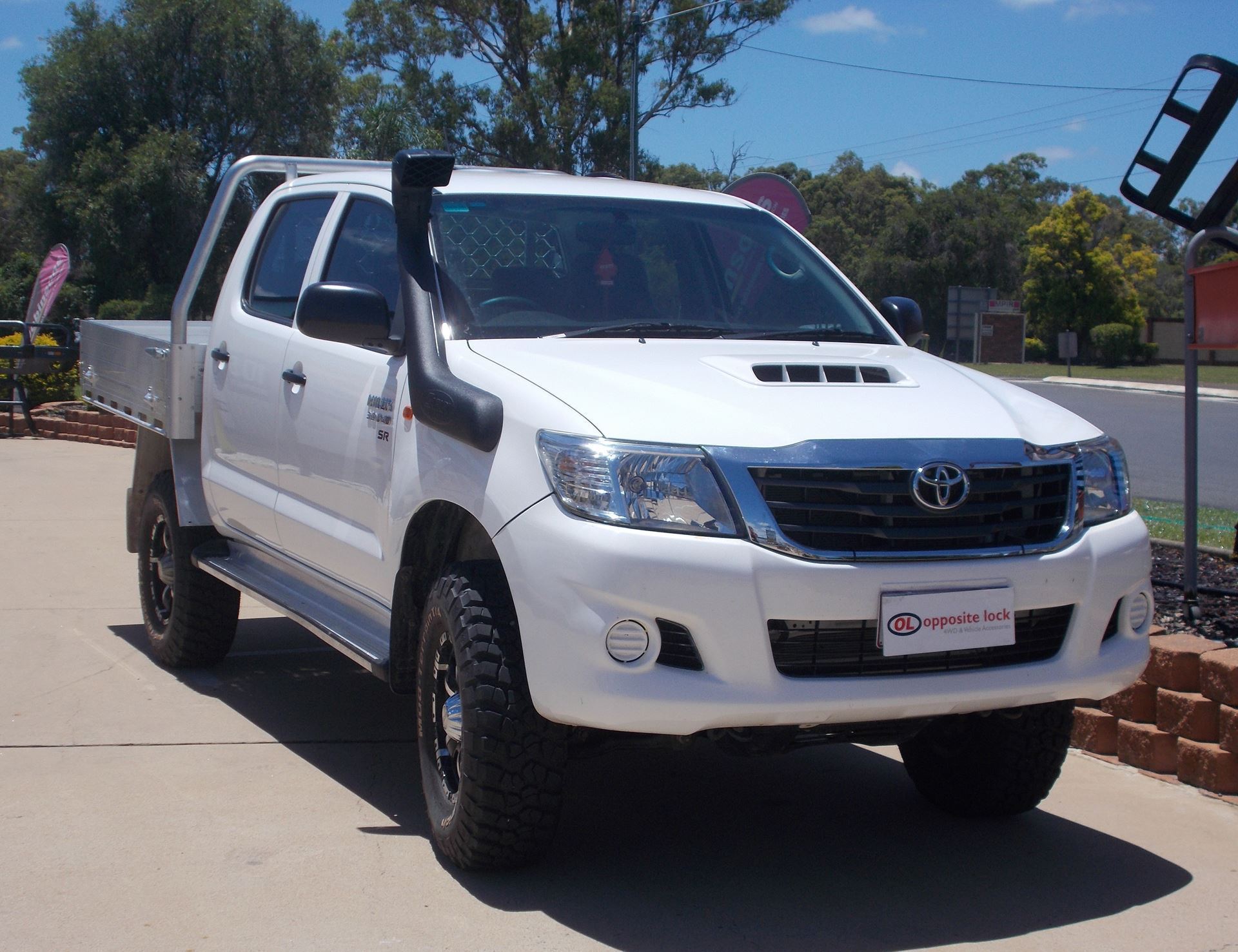 Safari Snorkel to suit Toyota Hilux