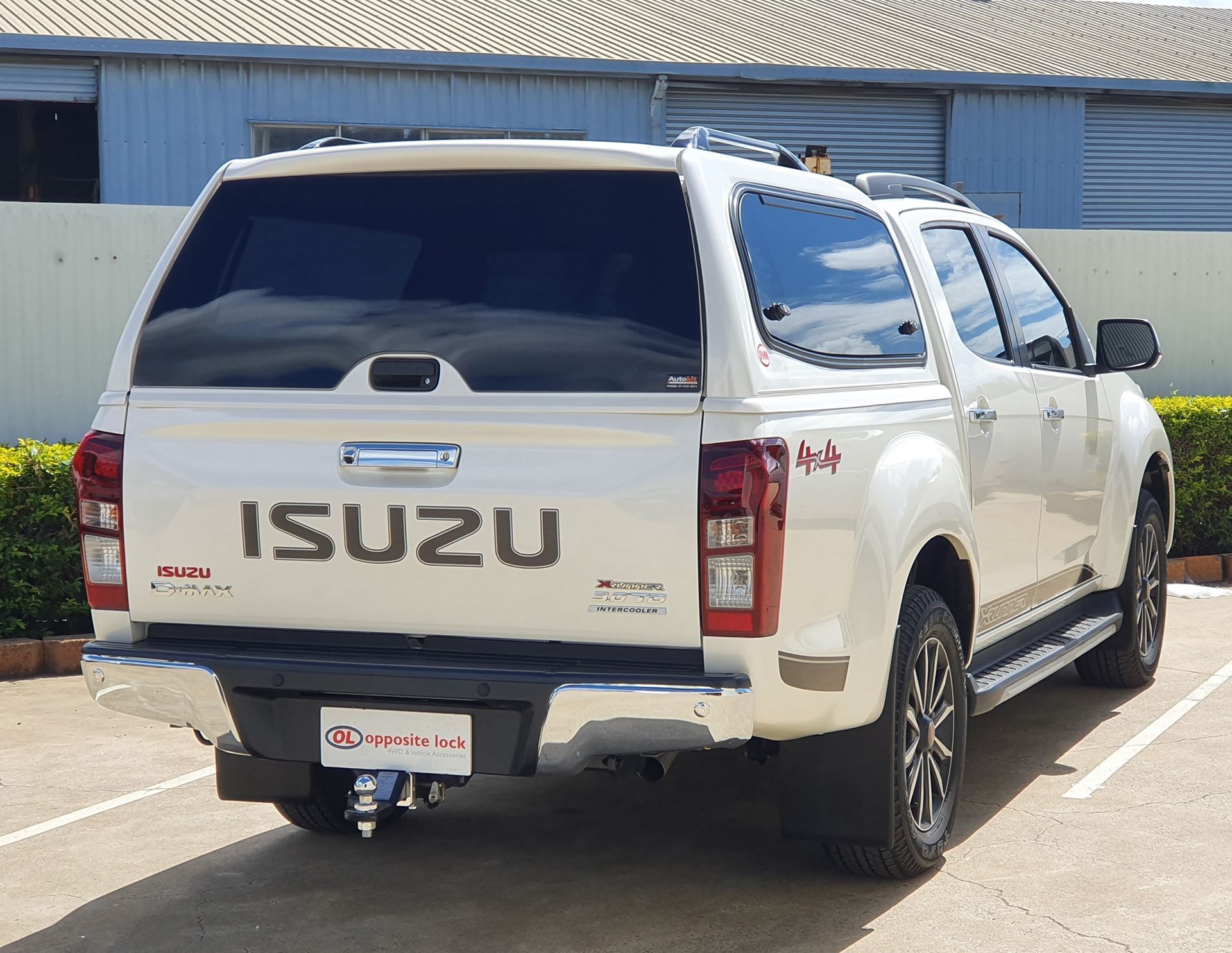 SMM V2 Canopy Isuzu DMAX