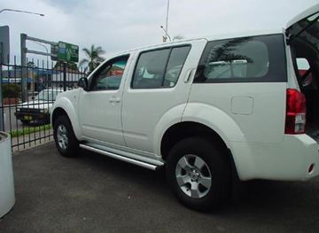 Picture of 2013 Nissan Pathfinder wagon Standard sidesteps