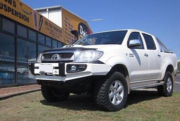 Picture of Dobinson single stainless hoop - Suits Hilux (03/05 - 07/11)