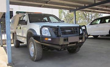 Picture of Dobinsons Classic bullbar - Dmax (2008 - 06/2012)