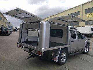 Picture of D40 Navara Dual Cab Easy Access Series Canopy