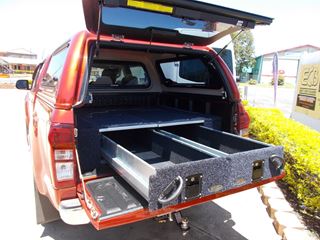 Picture of Dobinsons Drawer System - Dmax (02/17 on)