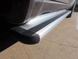 Picture of Kingsley Stepboards - Jeep Grand Cherokee