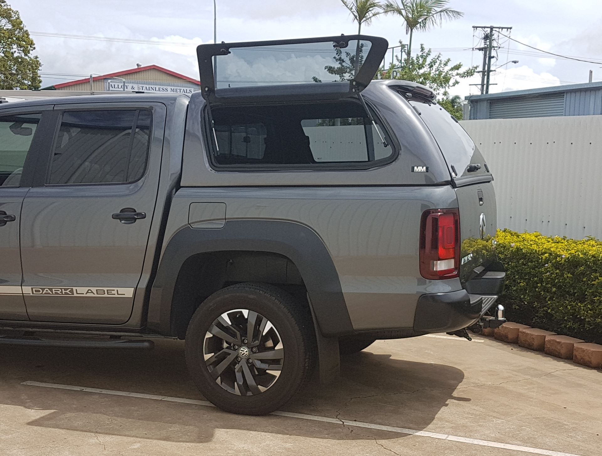 Mean Mother Canopy Amarok