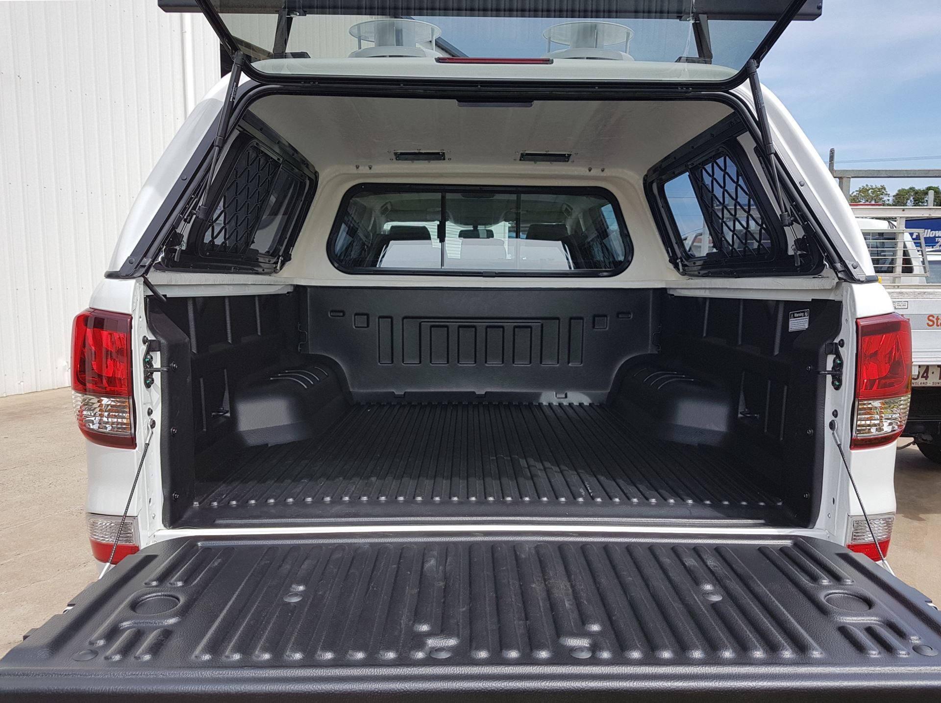 Tub Liner Mazda BT50