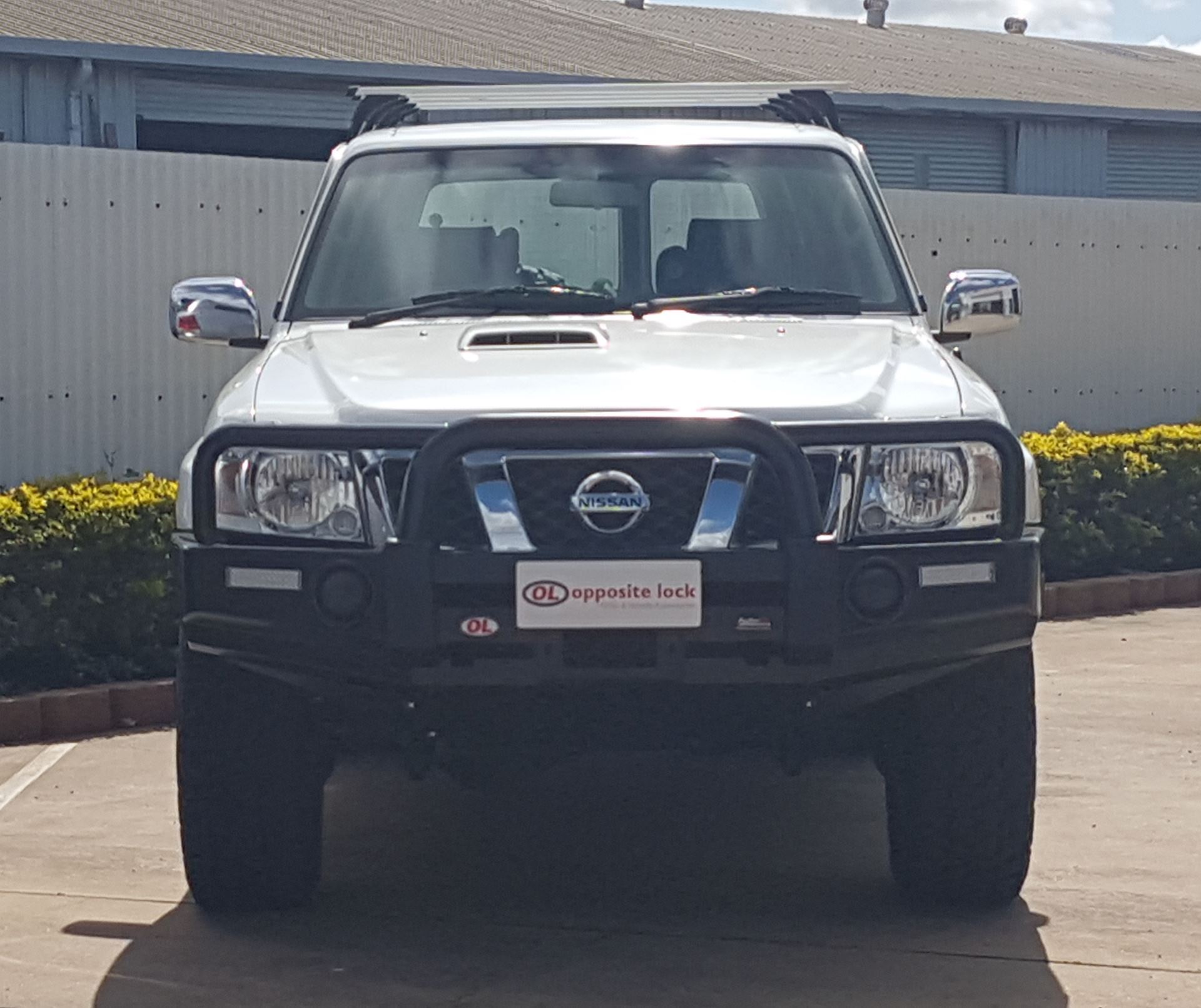 GU Patrol OL triple loop bullbar