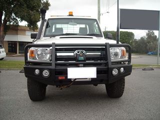 Picture of PIAK Post Type Premium Bullbar - Suits 70 Series Land Cruiser